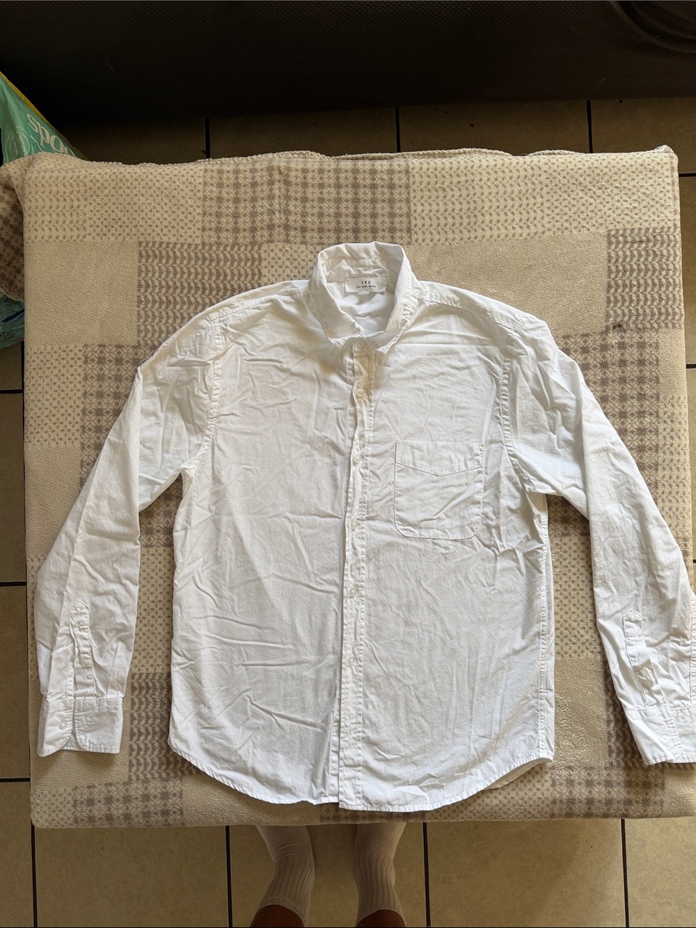 SKU Save Khaki United Men's White Lightweight Button-Front Shirt Jacket